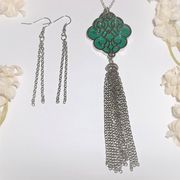 Teal Green and Silver Long Necklace and Chain Earrings Jewelry Set Tassel A596 - Picture 1 of 7